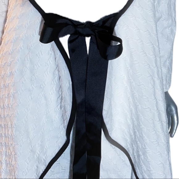 Charming Summer White And Black Dress with Bow - Picture 3 of 3